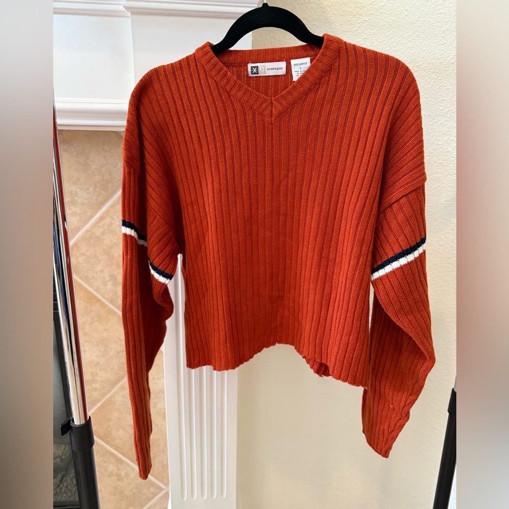 Women's V-Neck Sweater in Warm Rust